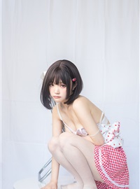 神沢永莉 - 粉色格子裙(17)
